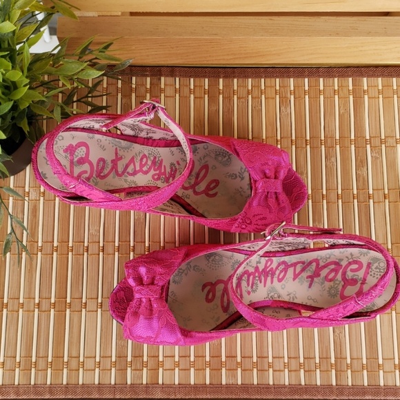 Betseyville Bright Pink Lace Heels - Picture 7 of 8